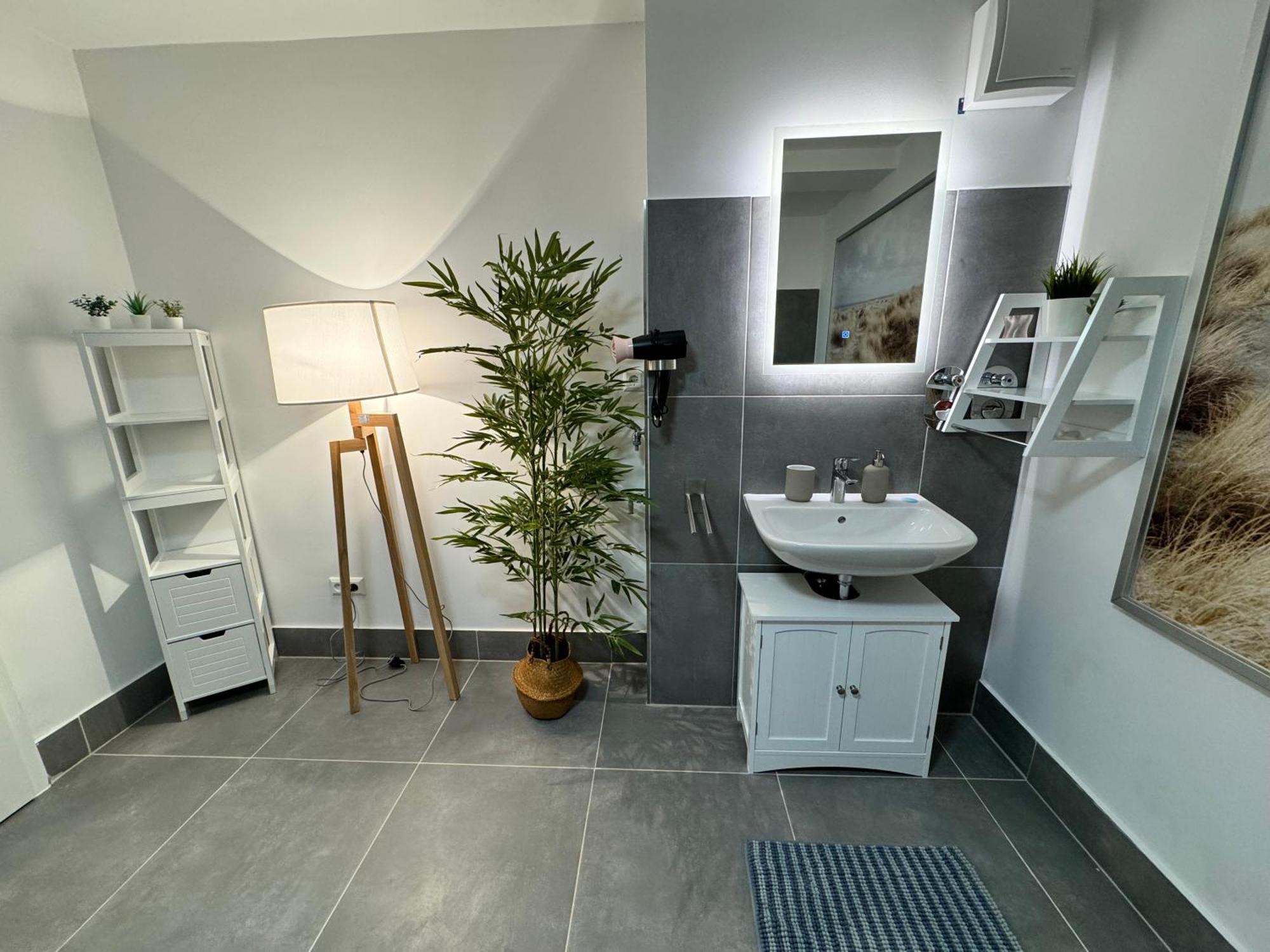 Stadtoase: Exklusive Apartments Fuer Ruhe Und Entspannung Bremen Luaran gambar